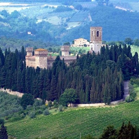 Torre Di Badia Bed & Breakfast Badia A Passigano Bagian luar foto