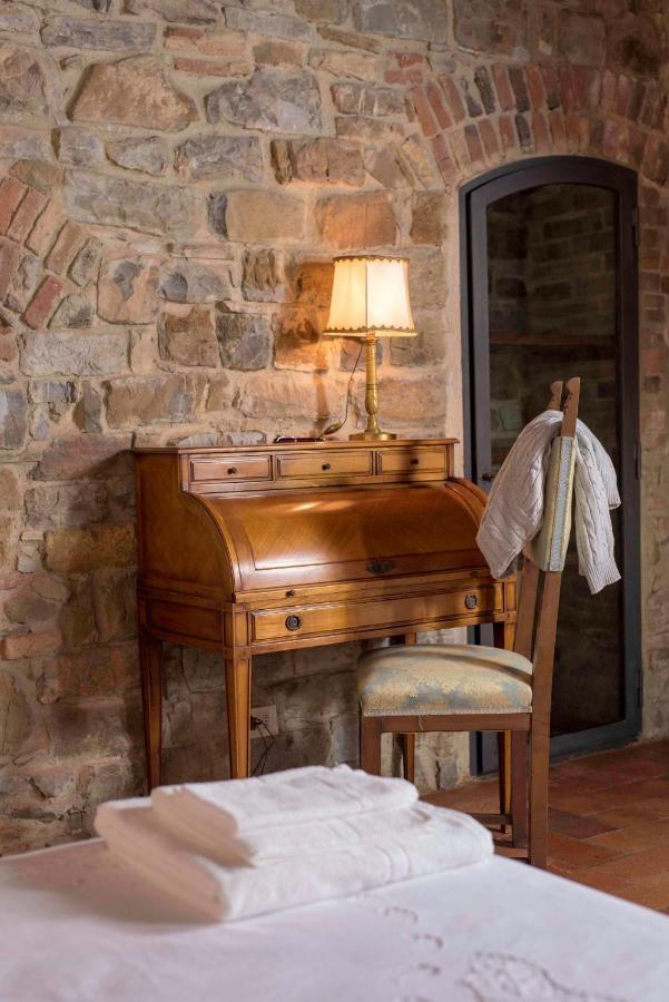 Torre Di Badia Bed & Breakfast Badia A Passigano Bagian luar foto