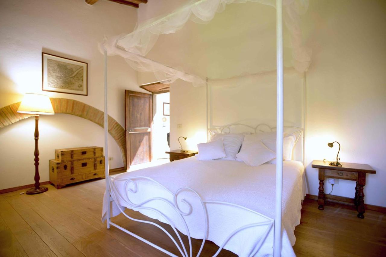 Torre Di Badia Bed & Breakfast Badia A Passigano Bagian luar foto